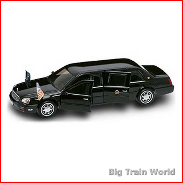 Road Signature 24018 - Cadillac Presidential Limo 2001, 1:24